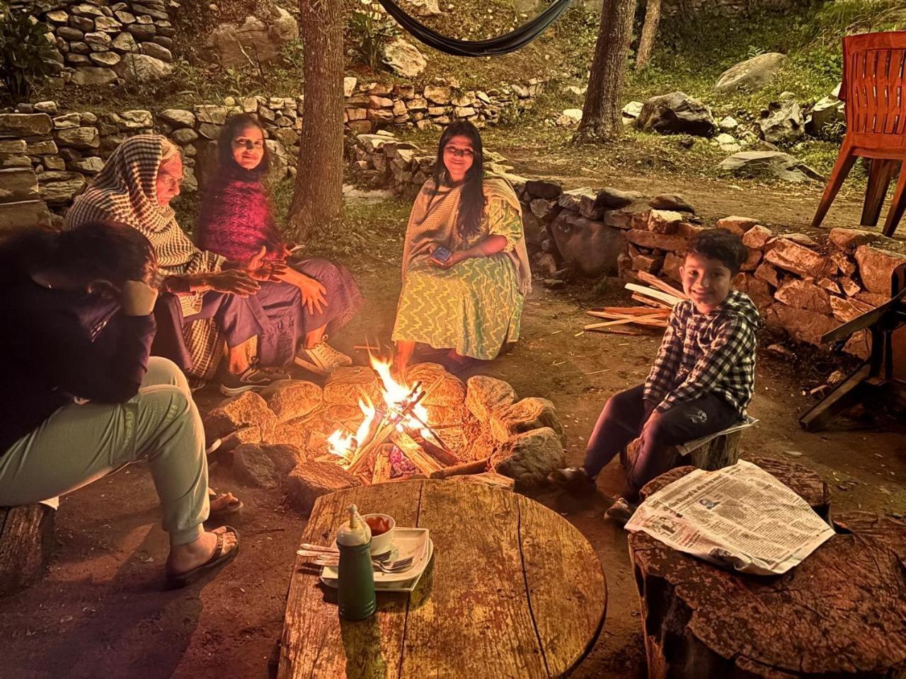 The Cozy Cabin, Jibhi Banjar Экстерьер фото