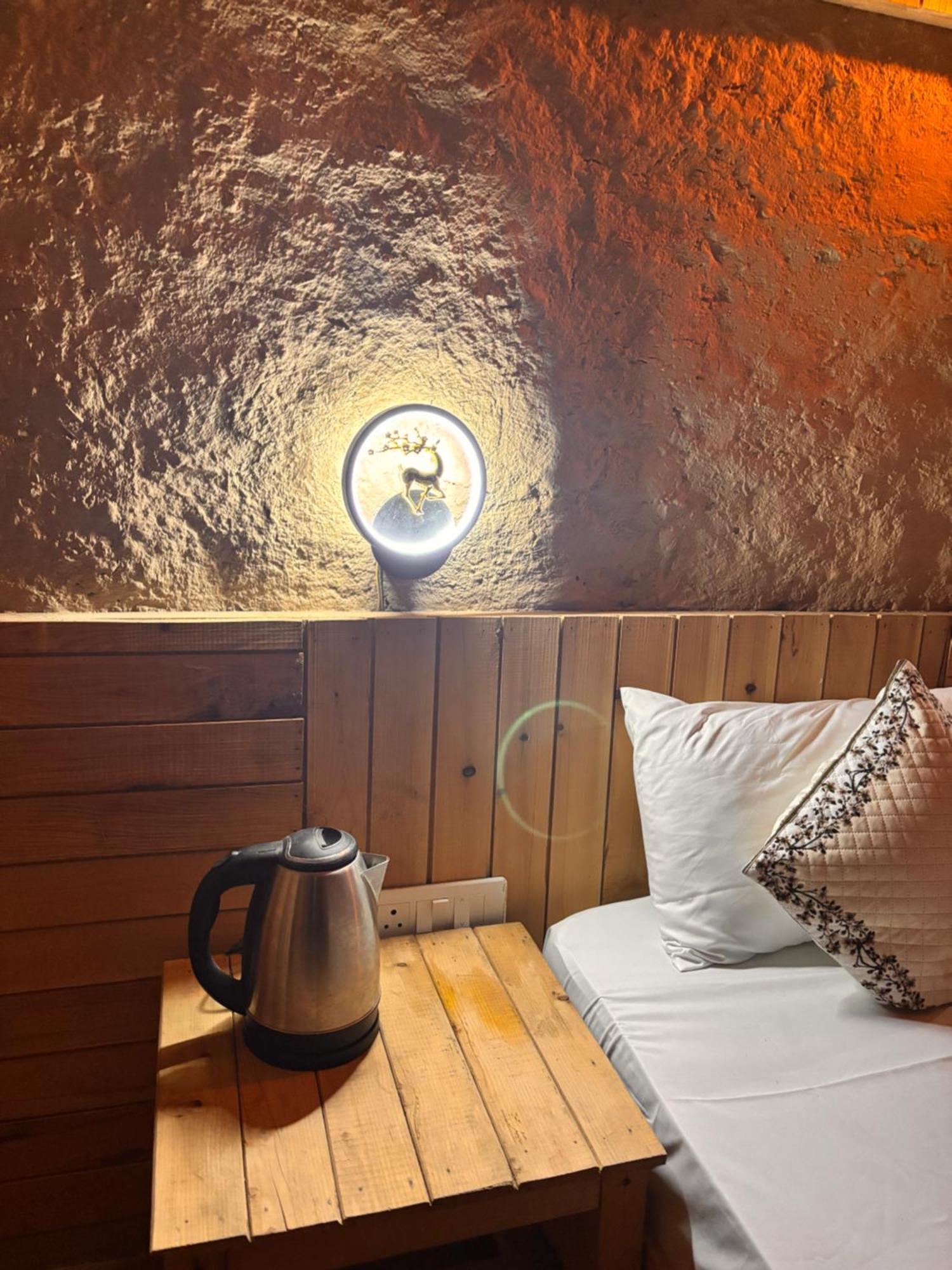 The Cozy Cabin, Jibhi Banjar Экстерьер фото